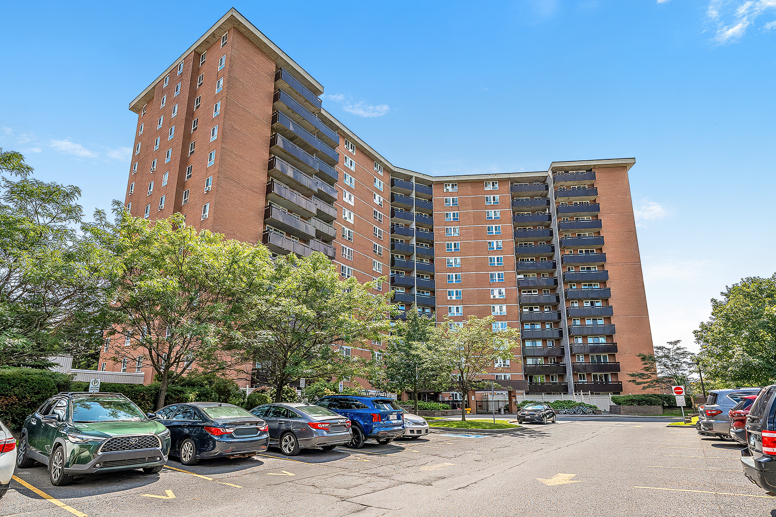 1406-2000 Jasmine Crescent, from the street